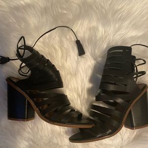 Women Leather Strappy  sandals